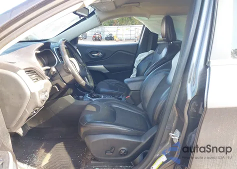 2018 Jeep Cherokee Latitude Plus 4X4 from USA, damaged, VIN 1C4PJMLX8JD580040